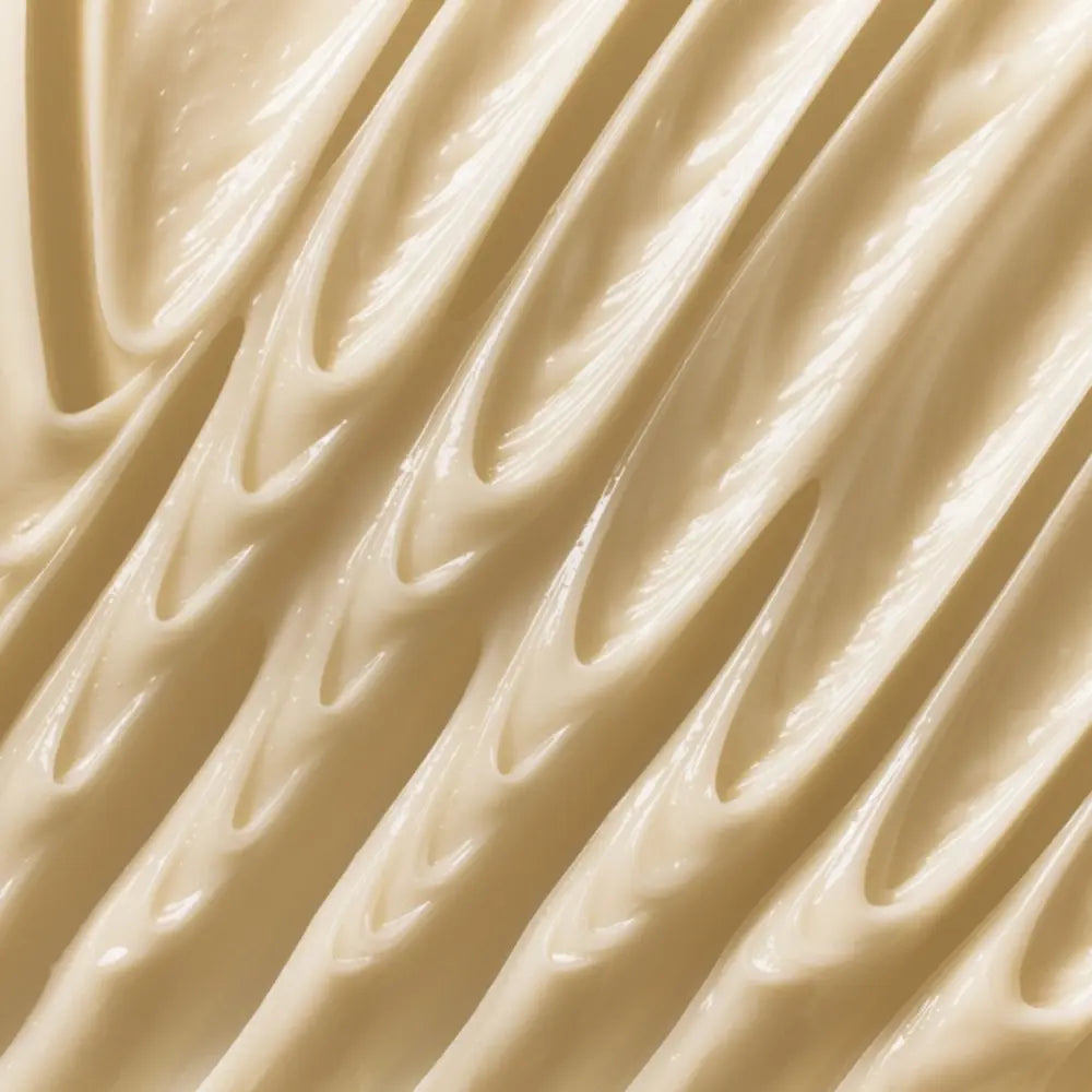 Rich moisturizing texture of Derma Silk Repair Cream for dry and rough skin