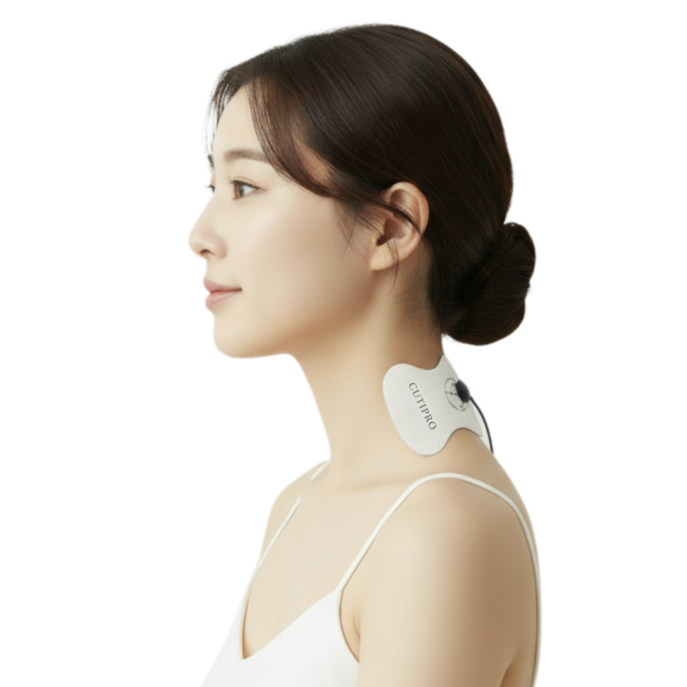 Modelo demostrando el cuidado de la almohadilla corporal EMS con VERYAN Cuti Pro, centrándose en los músculos y mejorando la firmeza. Ideal para importadores de dispositivos de adelgazamiento corporal y distribuidores de bienestar.