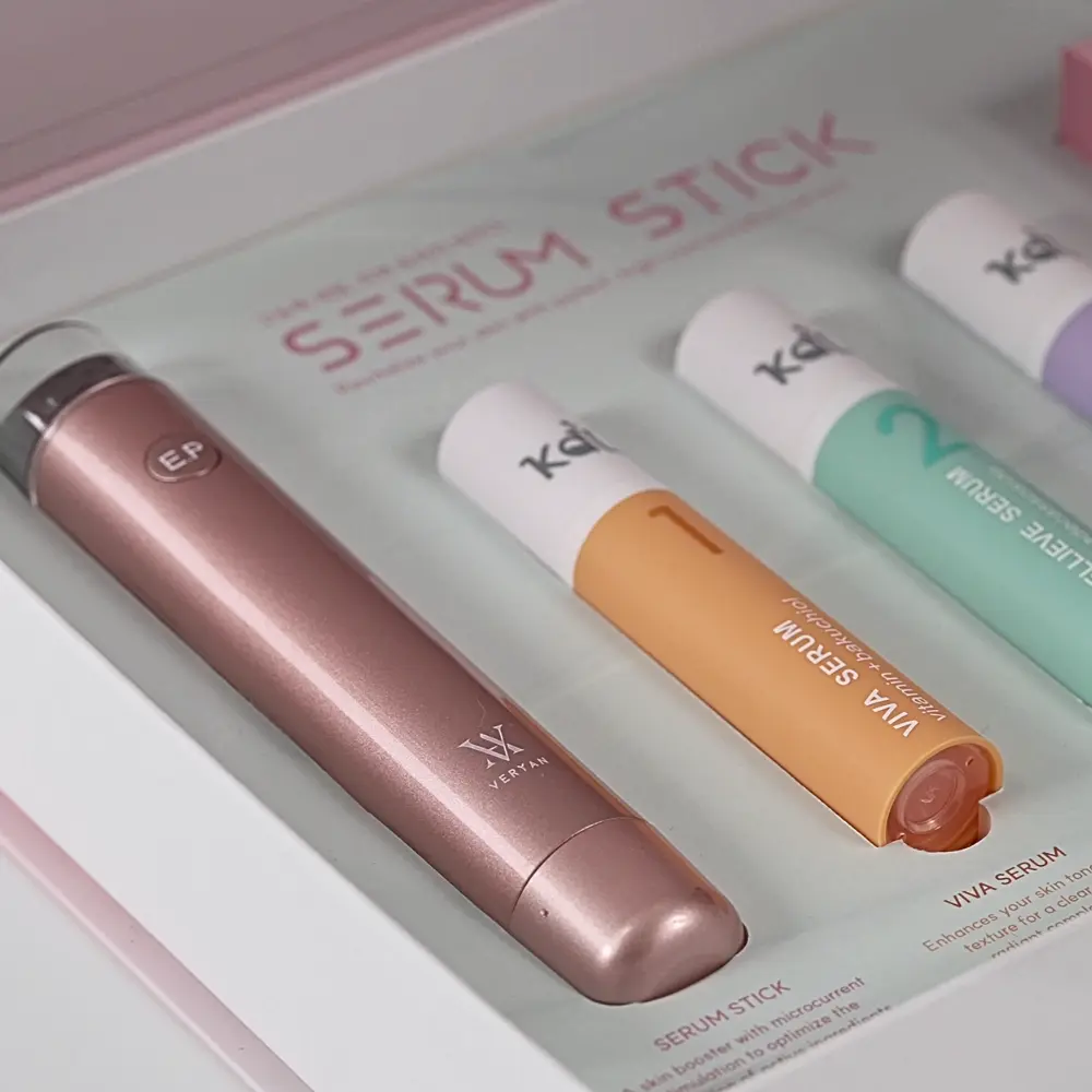 Packaging display of VERYAN Serum Stick and refill ampoules, designed for OEM/ODM production and export-ready retail packaging.